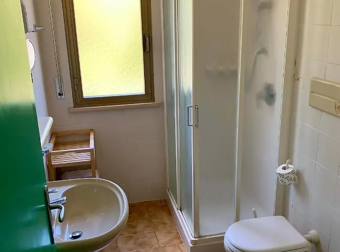Tallinucci Lägenhetshotell Lacona