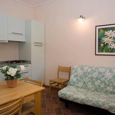 Aparthotel Tallinucci Lacona